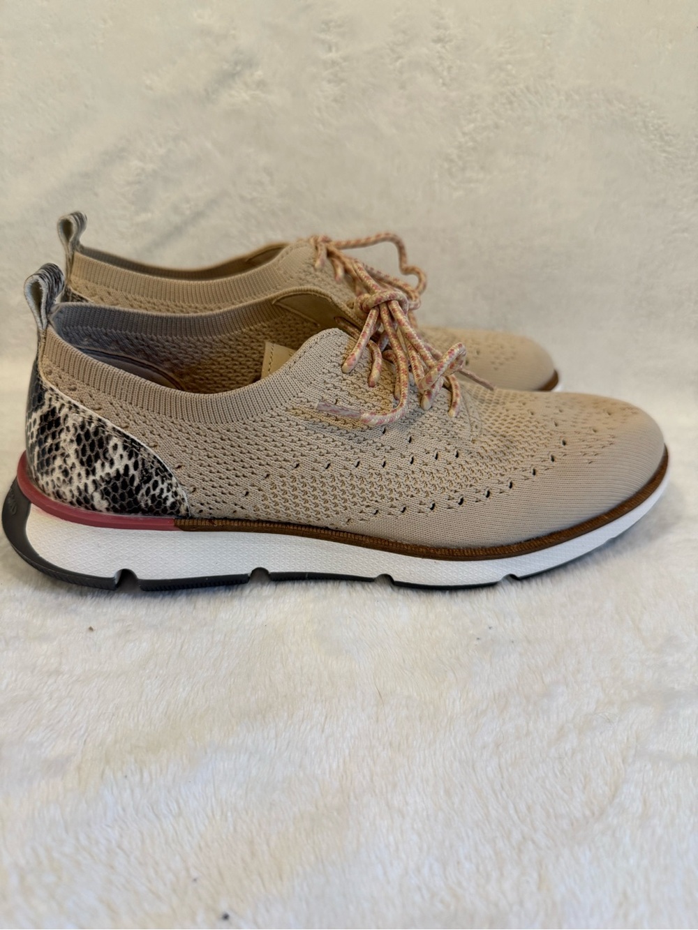 Like New - Cole Haan Women’s Zerogrand Sneakers - Picture 4 of 9